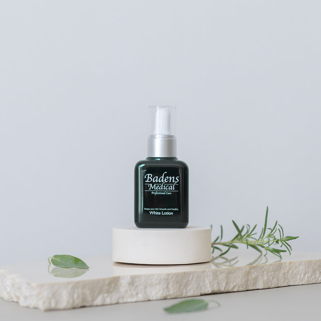 バーデンス 薬用ホワイトローション 30ml
