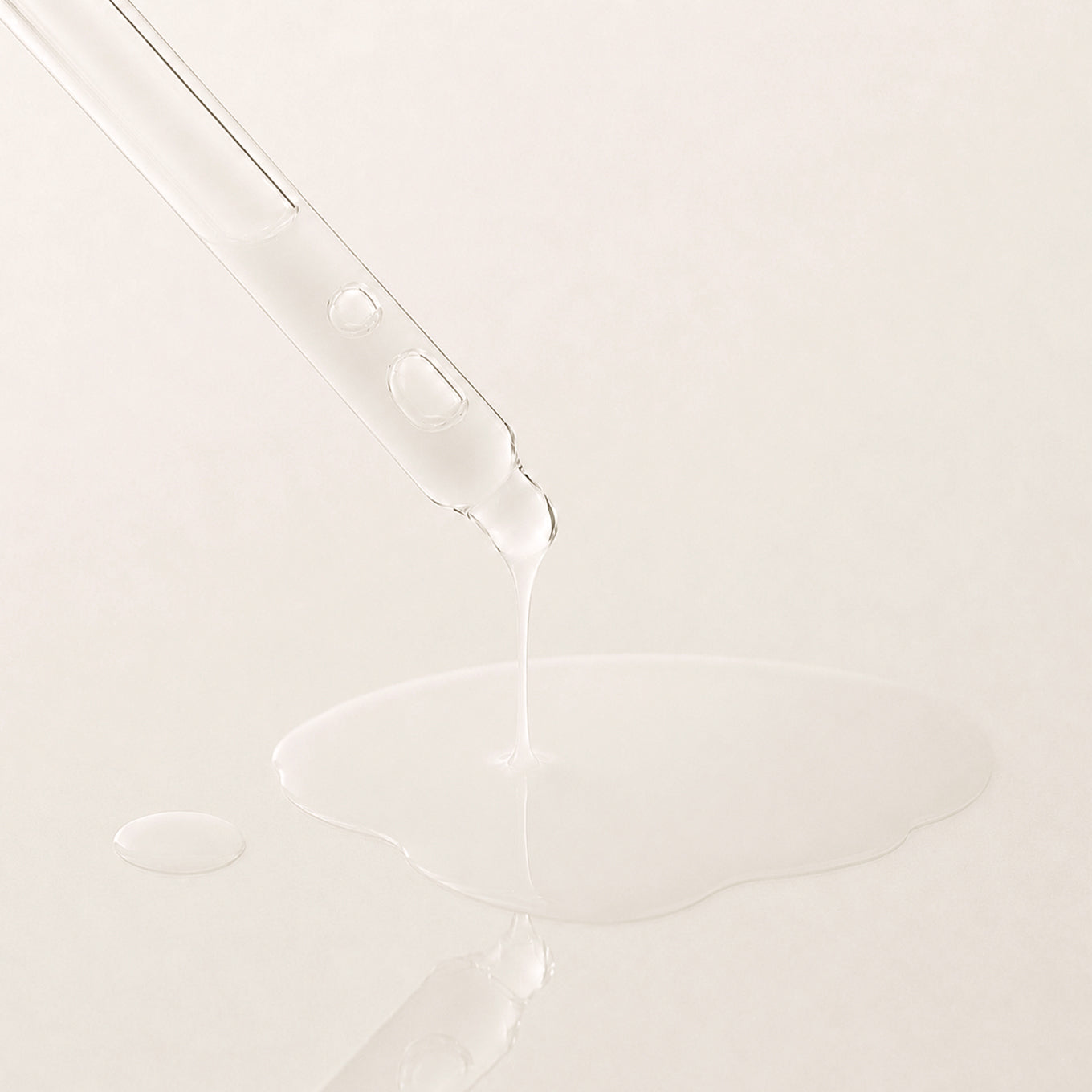 カーメディーク 薬用ホワイトローションVC 30ml – モア